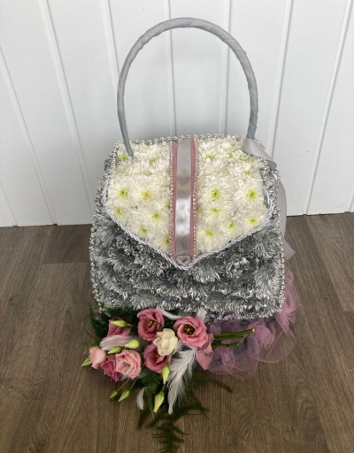 Silver handbag - A beautiful silver/ pink handbag