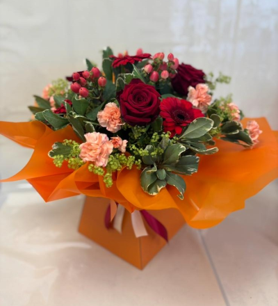Amber - A rich autumn flowerbox design on reds & oranges