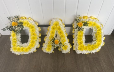 DAD - Yellow & White Striped - A beautiful Dad tribute with a yellow ribbon edge, white chrysanthemums edge, yellow chrysanthemums striped through the middle and a yellow cluster