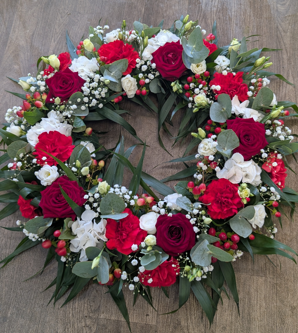 Wreath - Red & White
