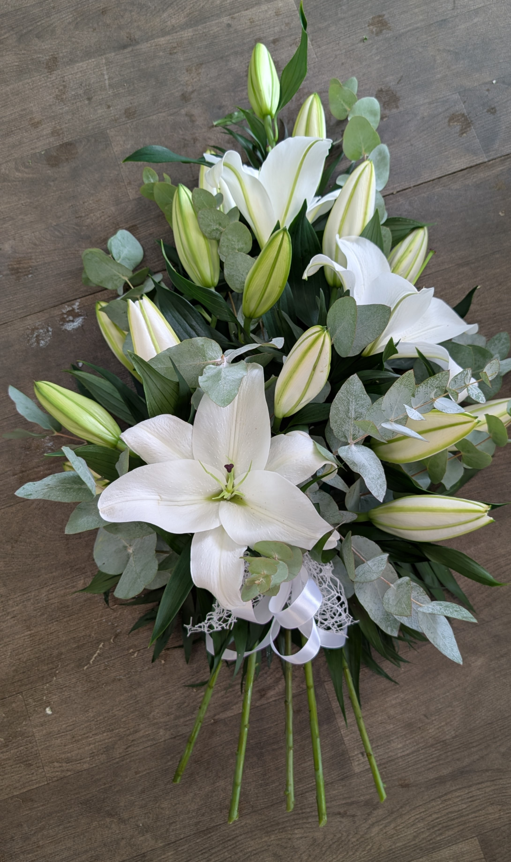 Single Ended Spray - White Lillies